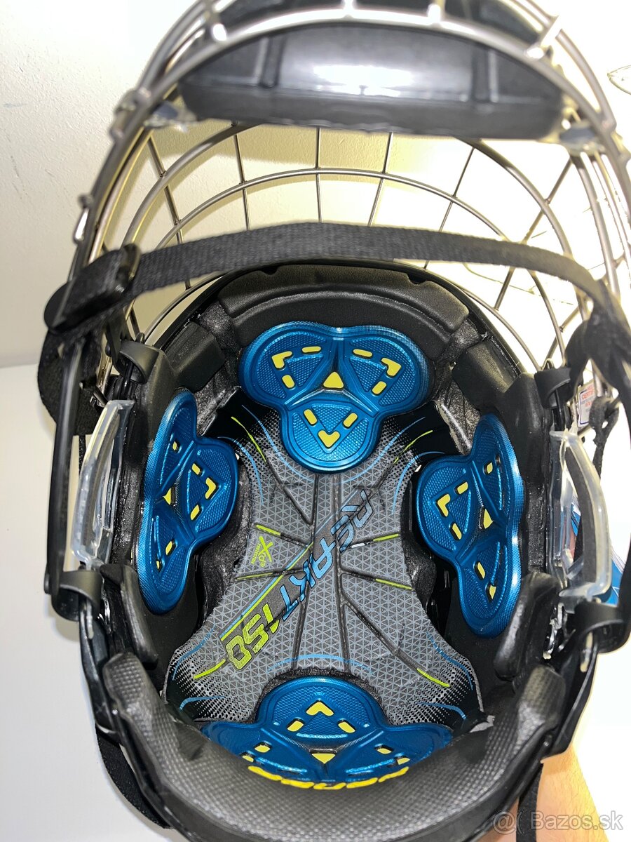 Hokejova prilba - 7