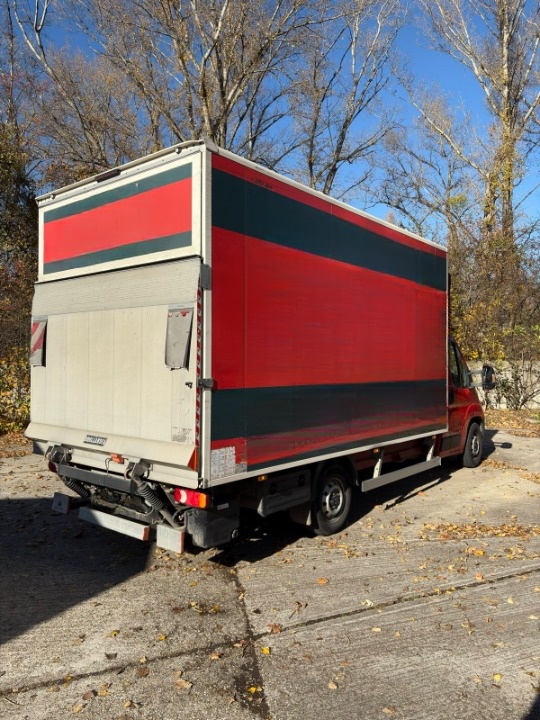 FIAT DUCATO r.v. 2022 - skriňová dodávka s hydraulickým zvíh - 7