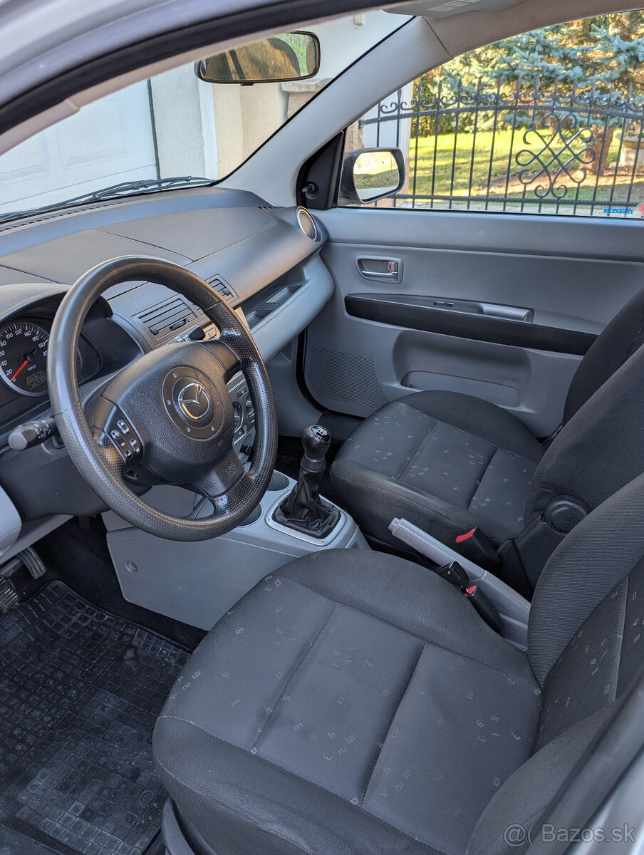 Mazda 2 (benzín 1,25 L) - 7