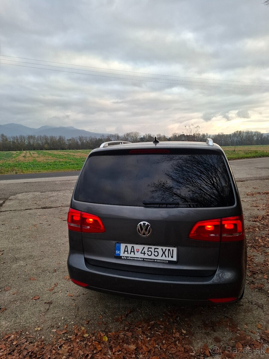 Predám Volkswagen Touran 1,4 TSI Highline - 7