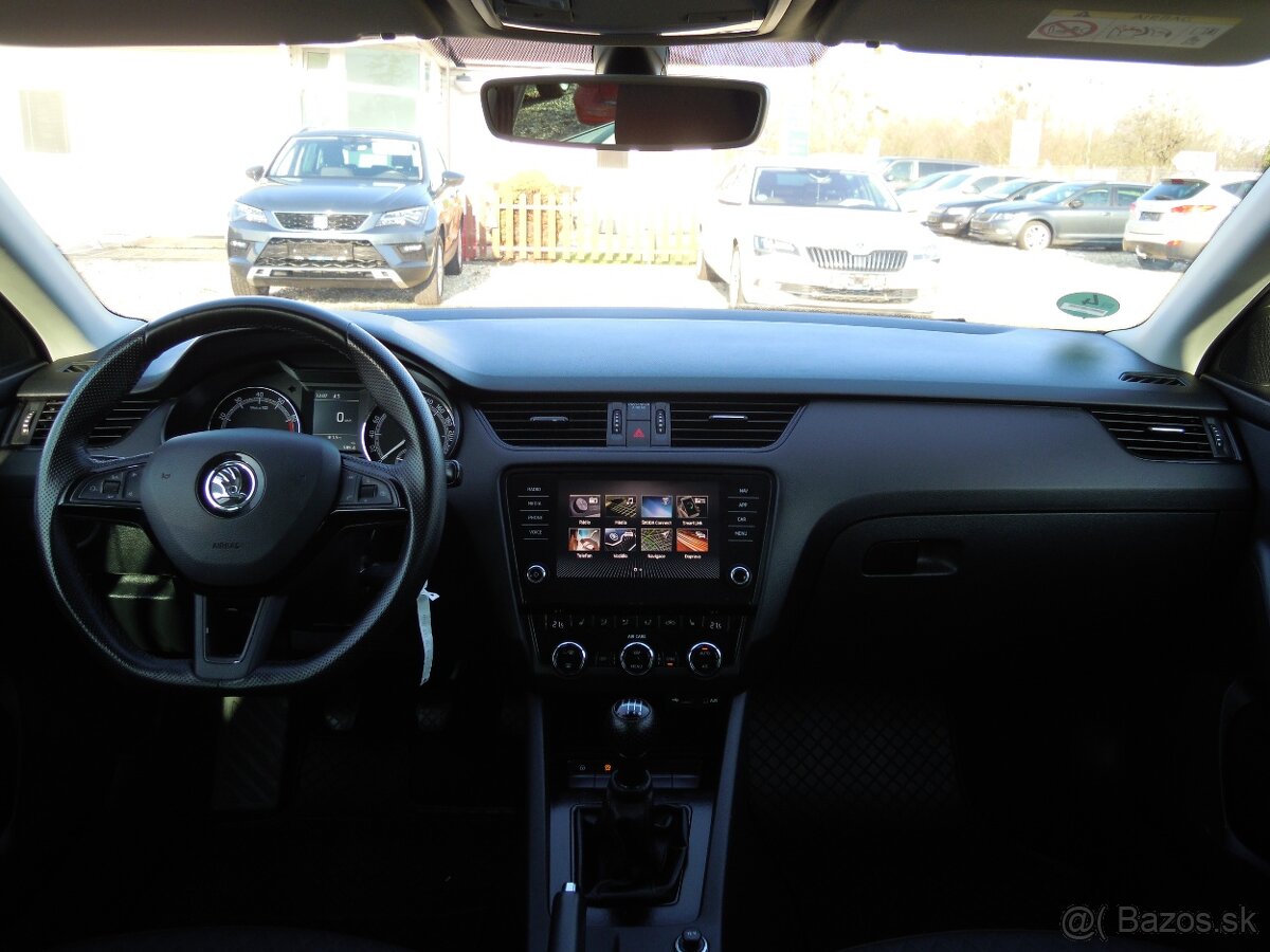 Škoda Octavia, 1.8TSi DRIVE - SERVIS - 7