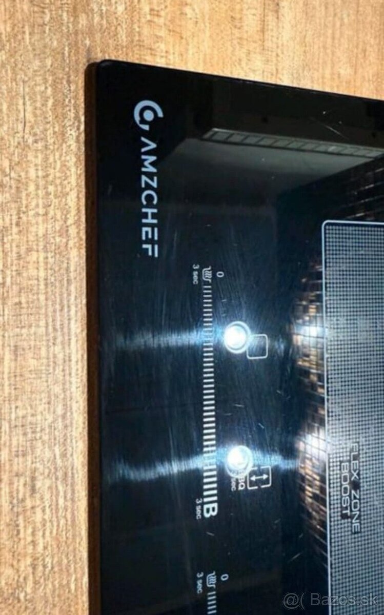 Venkovská kuchyně s lavicí a spotřebiči,5861 - 7