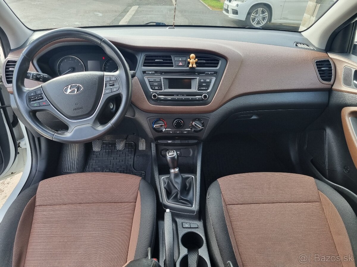 Predam Hyundai i20 - 7