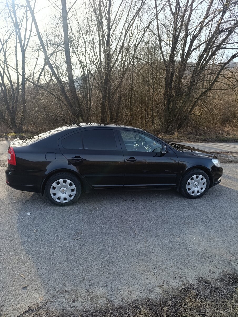 Predám škoda Octavia 2 facelift sedan - 7