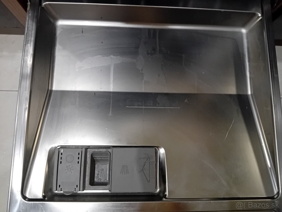 predám umývačku riadu značky Bosch - 7