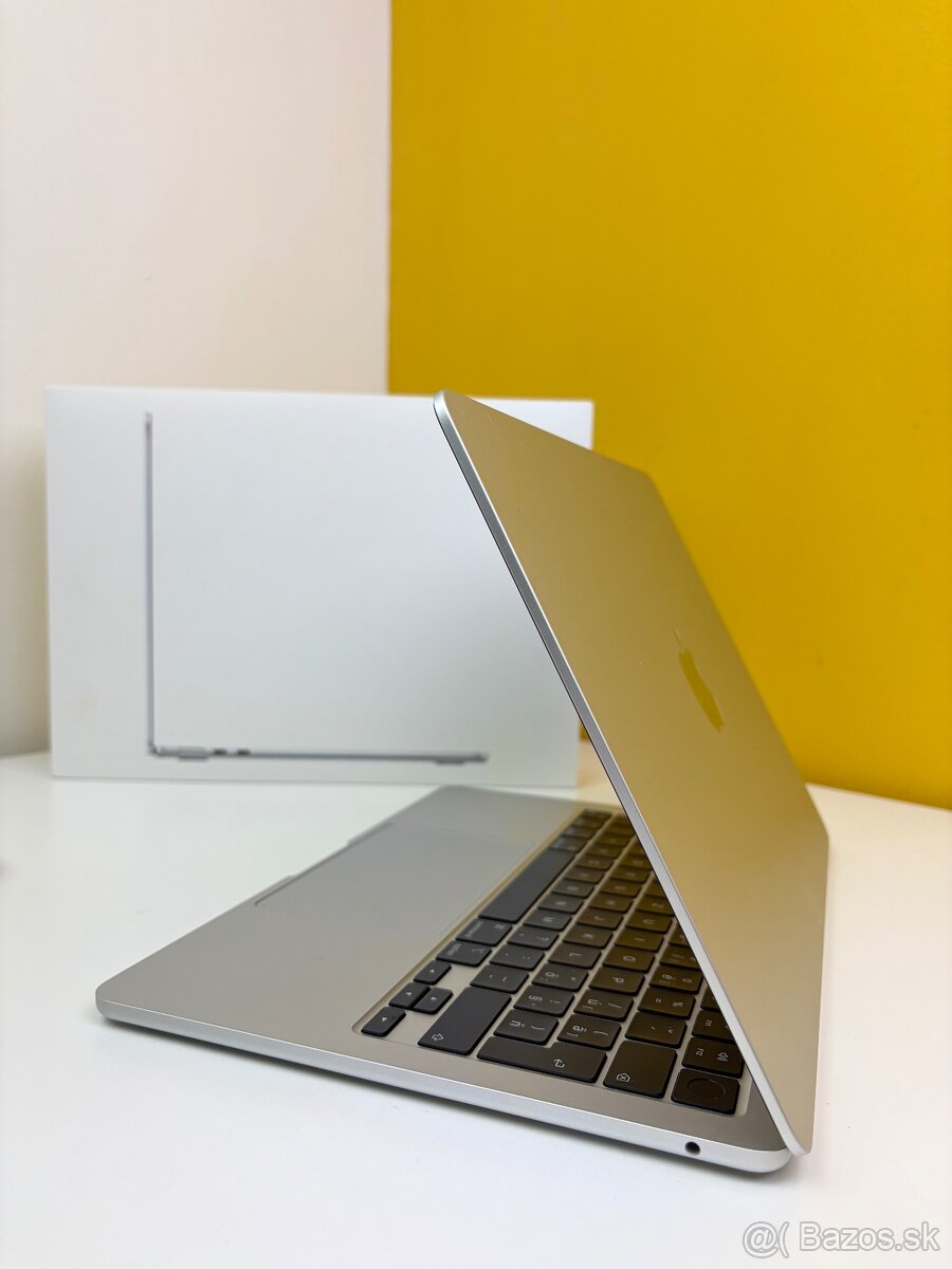 Predam vymenim Macbook Air M2 13,6” 256GB Silver - 7