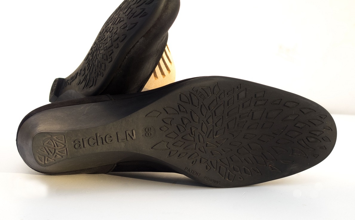 Kožené lodičky na platforme - 7