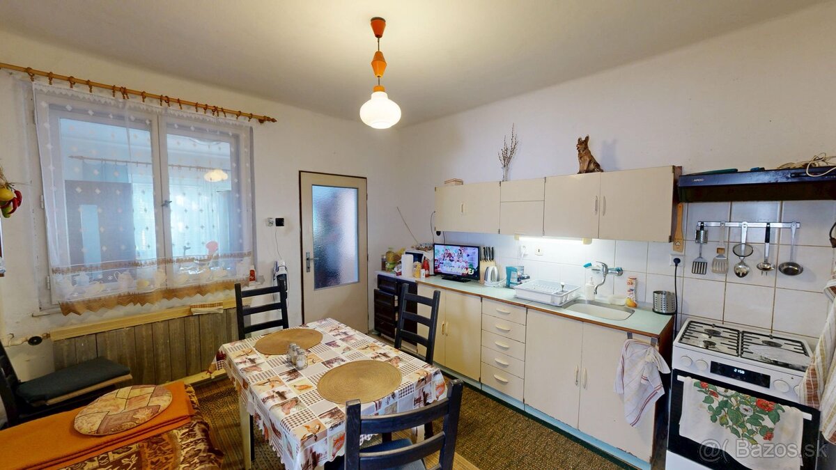 Chalupa alebo rd Malý Jatov 2345m2 - 7