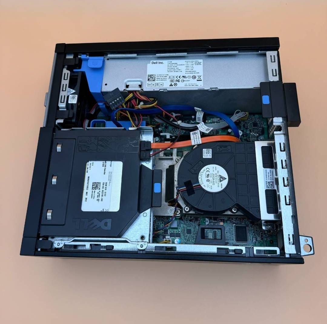 Počítač DELL.Intel i3-2120 2x3,30GHz.4gb ram.250gb HDD - 7