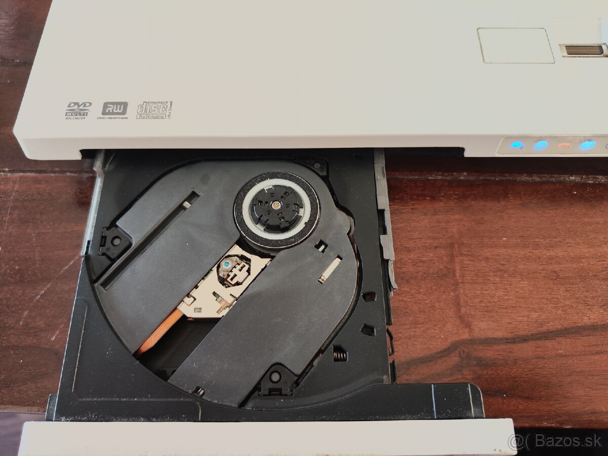 Predam Toshiba Qosmio G40-129 - 7