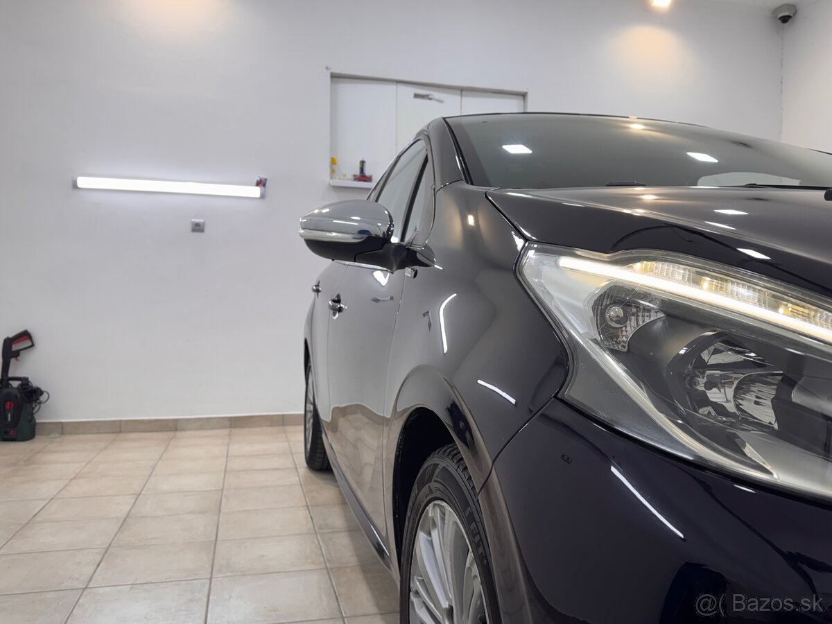 Peugeot 208 1.2 PureTech Style 2017 121 000km SK✅ - 7