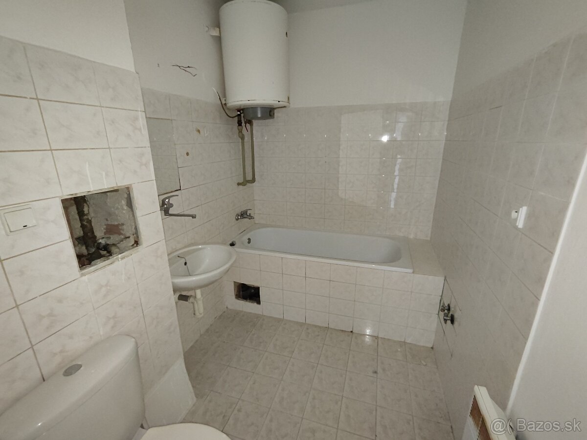 Predaj 1 iz.bytu 34m2,Lipt.Lúžna - 7