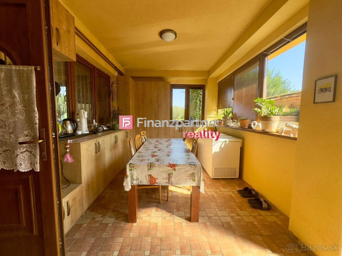 Na predaj elegantný 5-izbový rodinný dom v lone prírody - 7