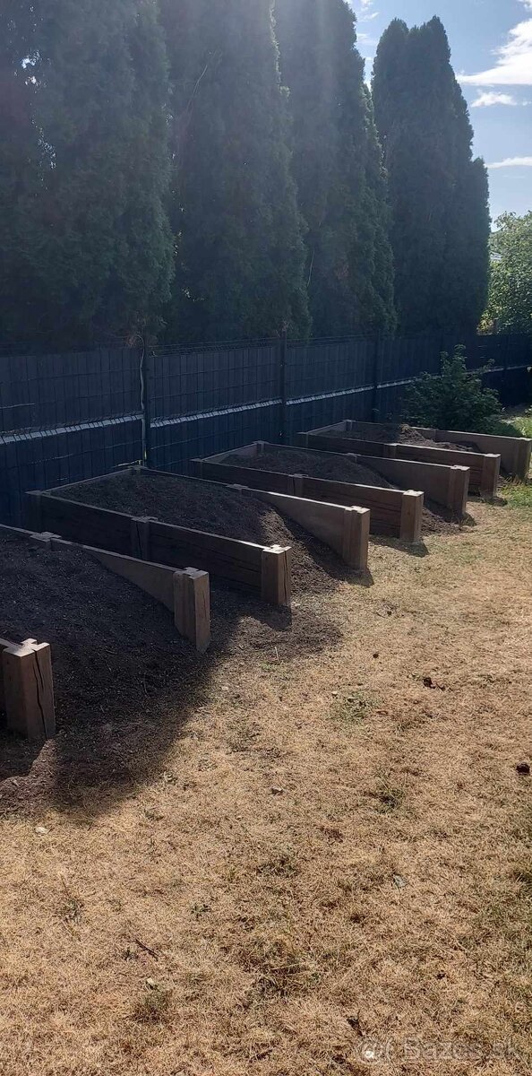 Vyvýšený záhon - 7