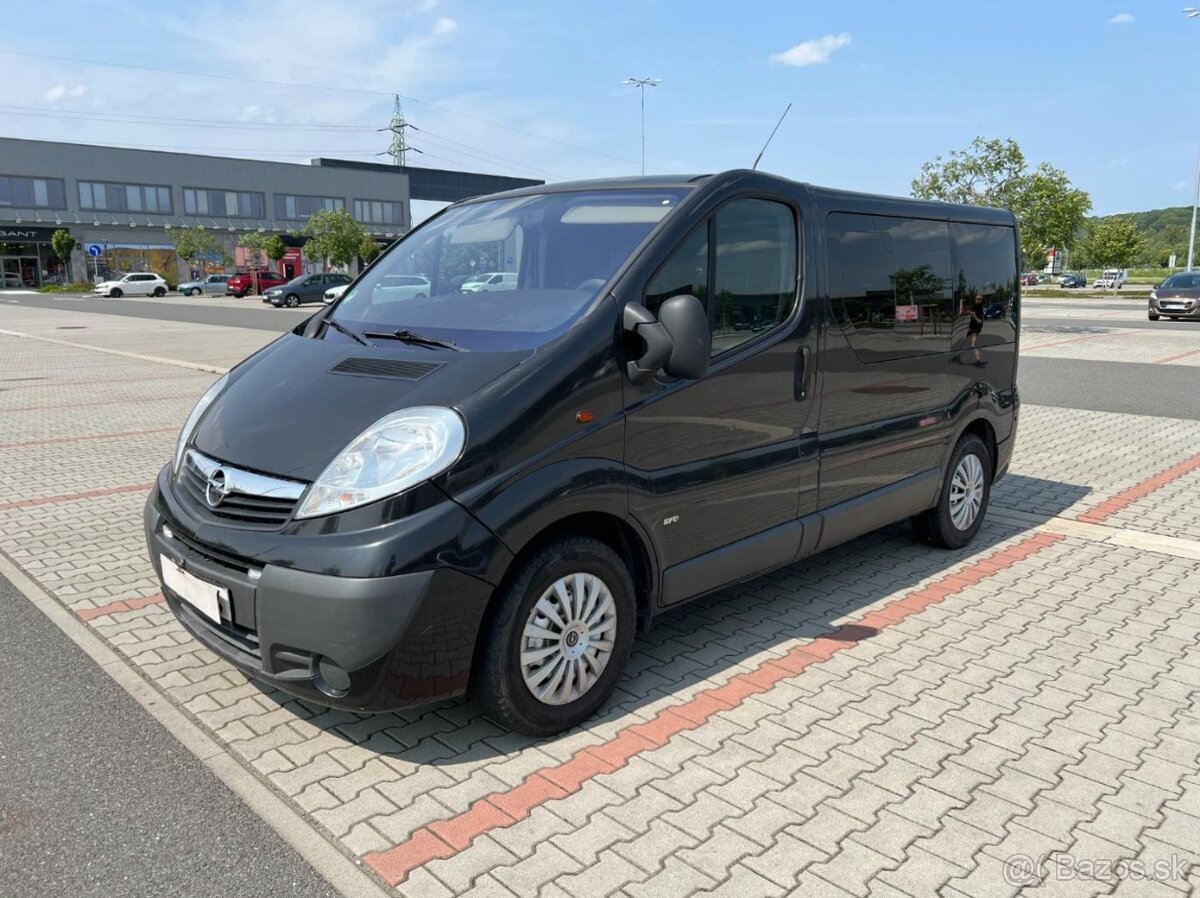 Opel Vivaro Life 2.5 CDTi Westfalia 7 míst - 7