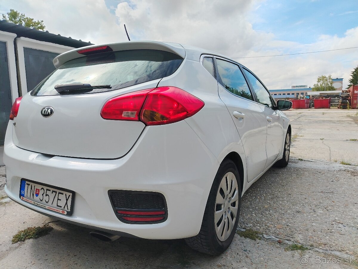 Kia ceed 1.4 hatchback - 7