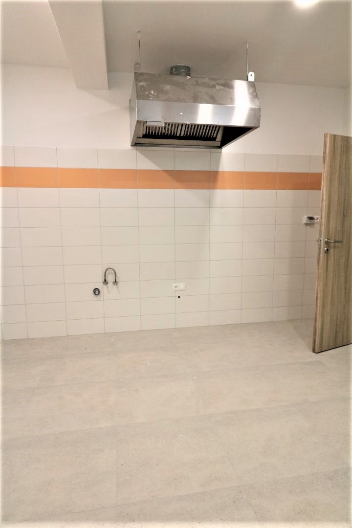 Prenájom priestoru 138 m2 na rôzne účely Bytčická ulica - 7