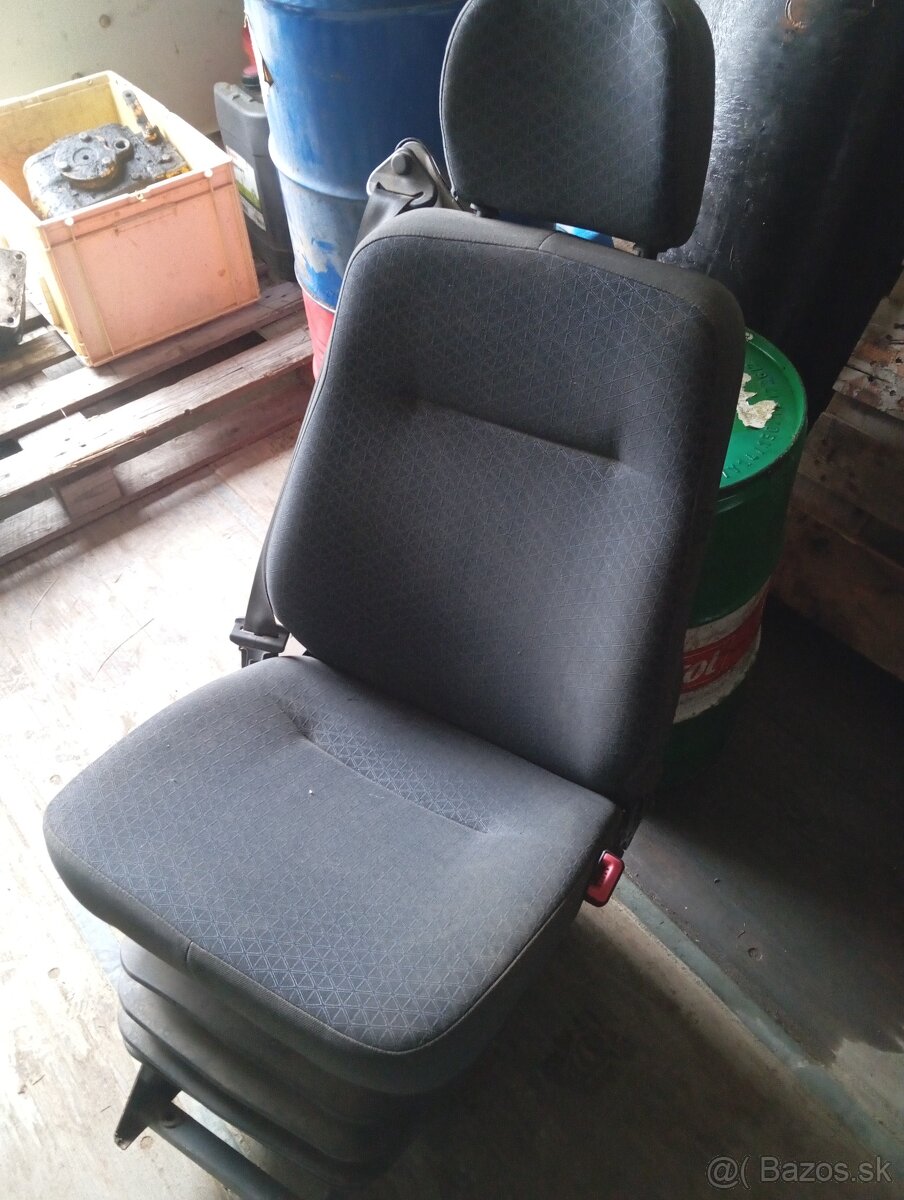 TATRA 815 Sedadla s bezpečnostným pásom - 7