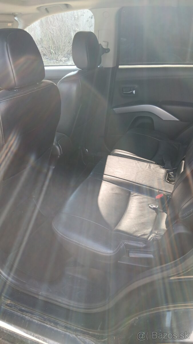 Outlander 2,2. 115kw automat. - 7