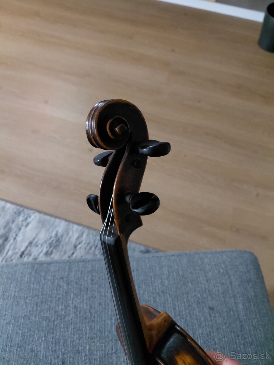 4/4 husle - 7