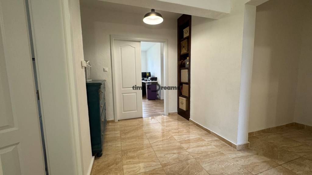 NA PREDAJ 9 izbový rodinný dom v obci Cabaj Čápor - 7