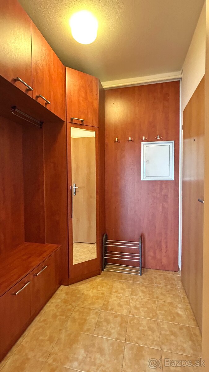 Na predaj nízkoenergetický 3 izbový byt v tehlovom bytovom d - 7