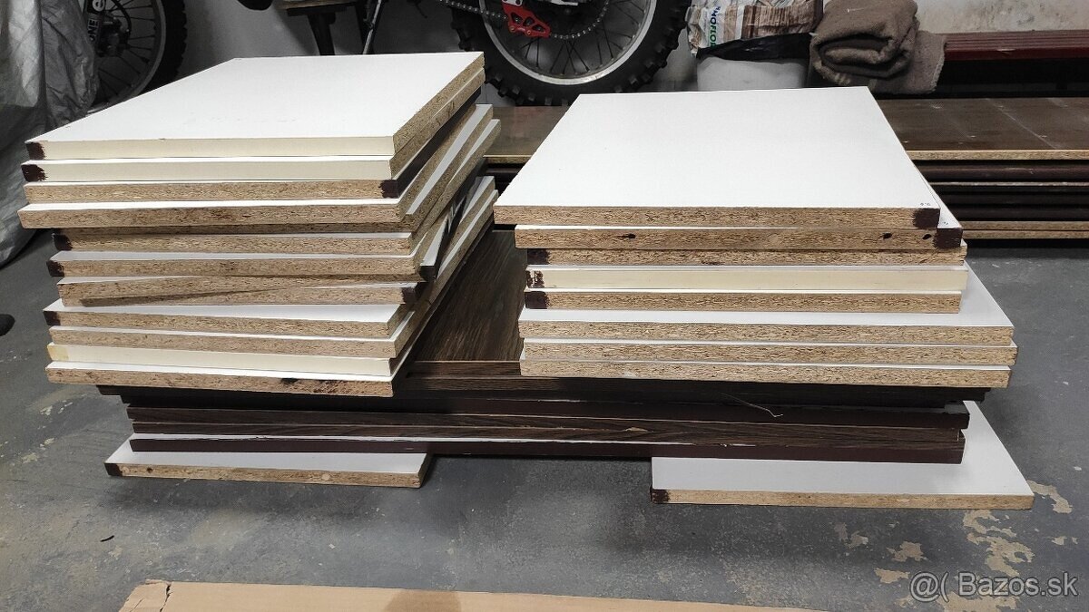 Predam doma robenu vstavanu skrinu - 7