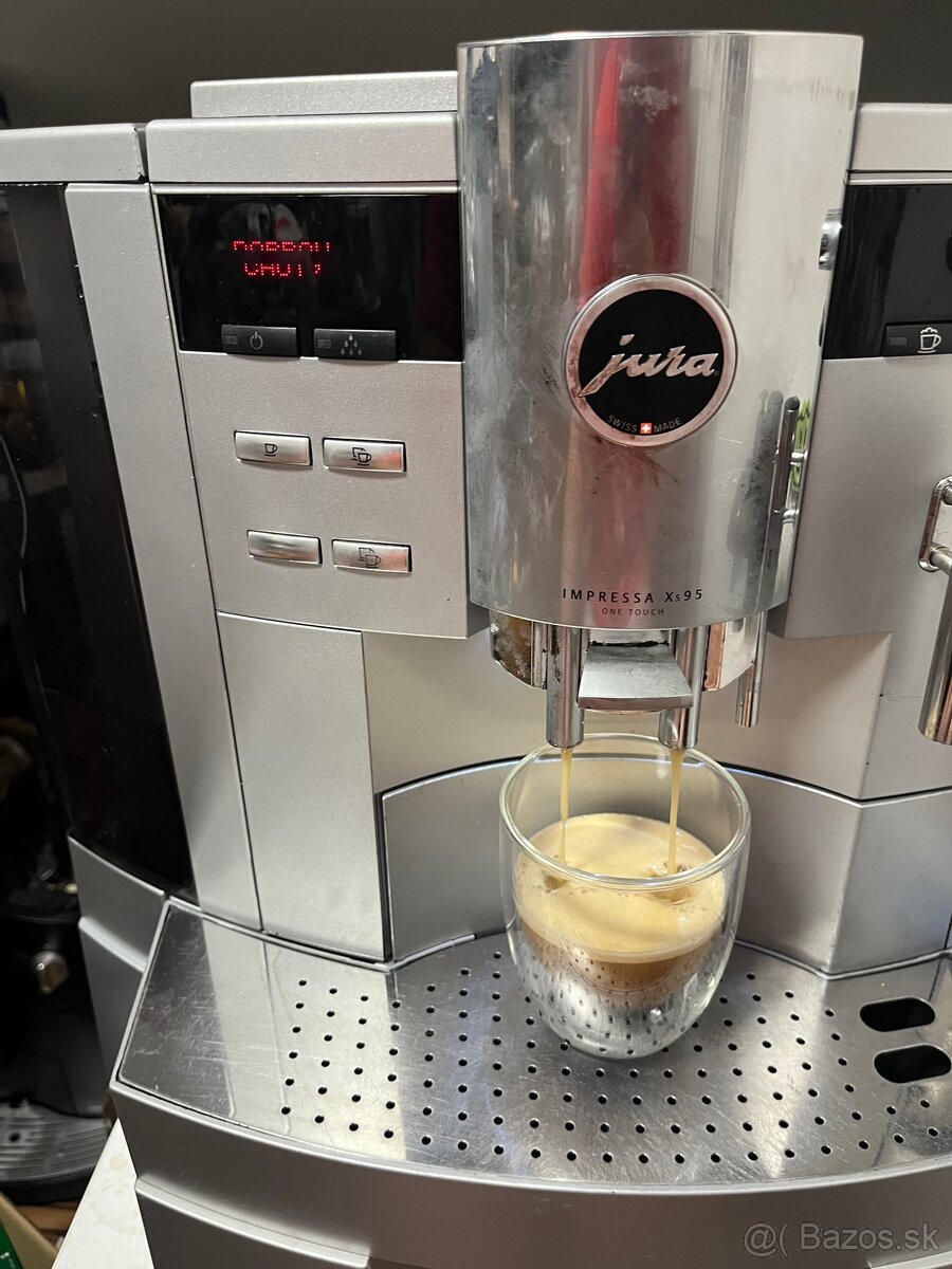 Kávovar Jura XS95 - 7