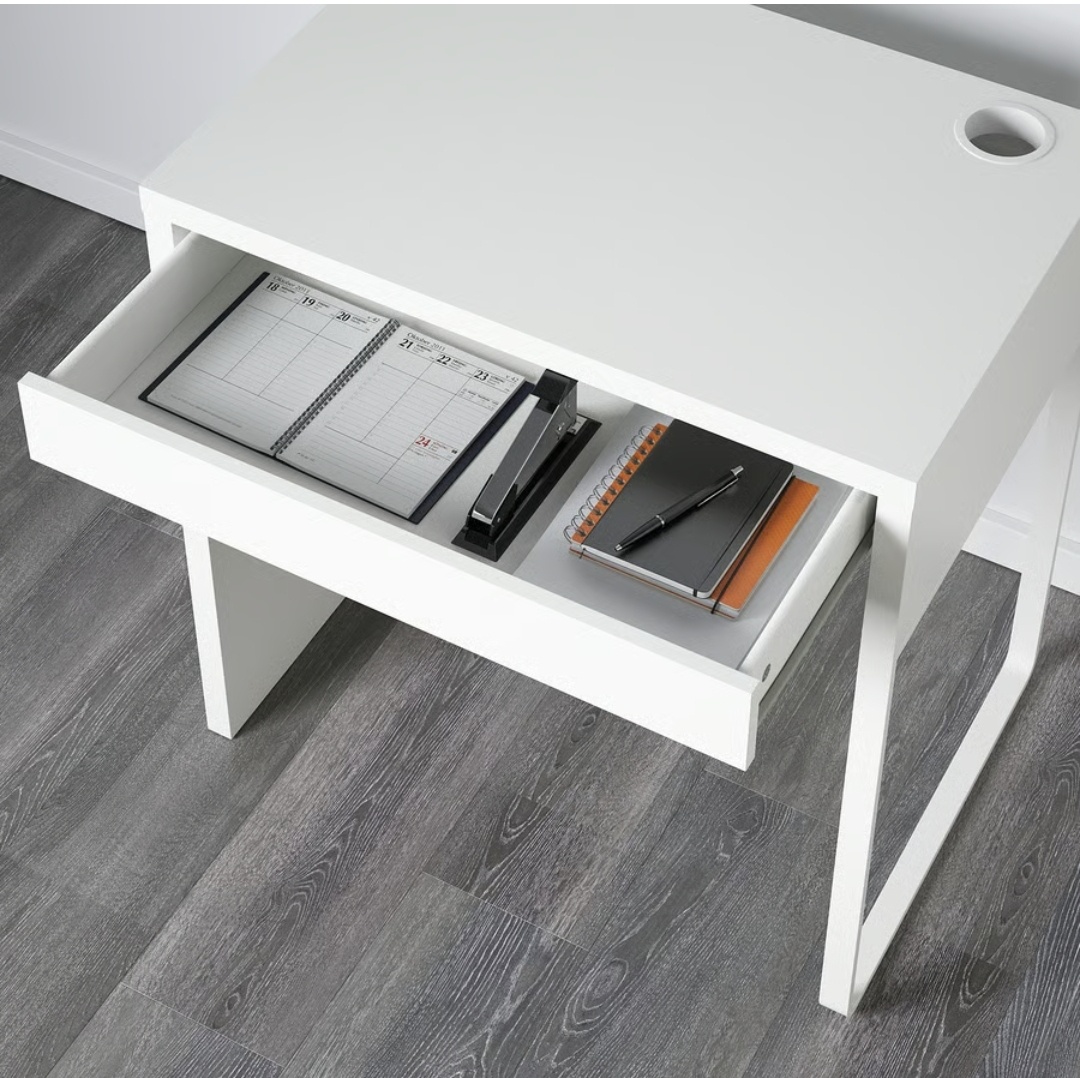 Stôl Ikea Micke - 7