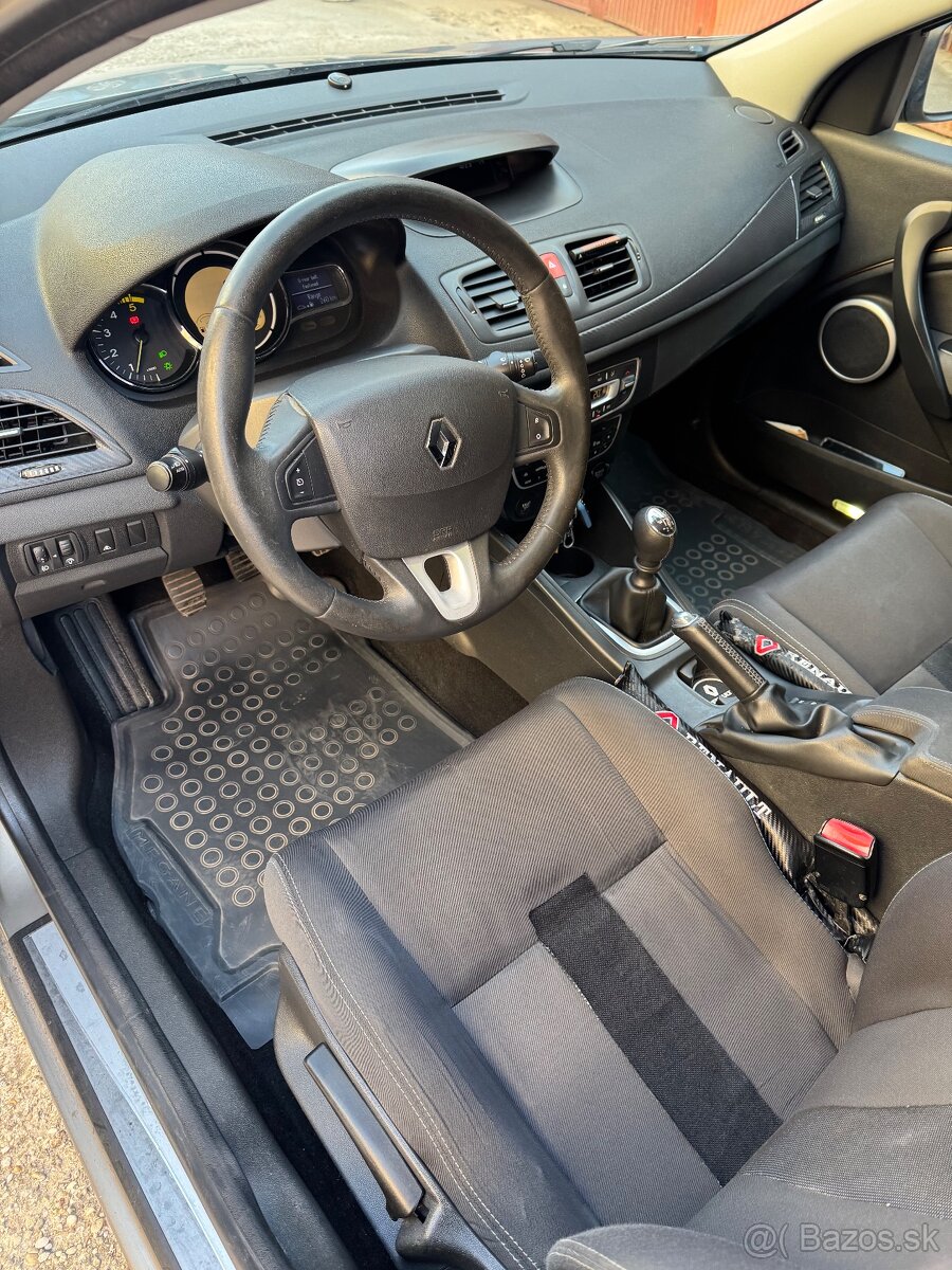 Renault Megane III 1.5 dCi - 7