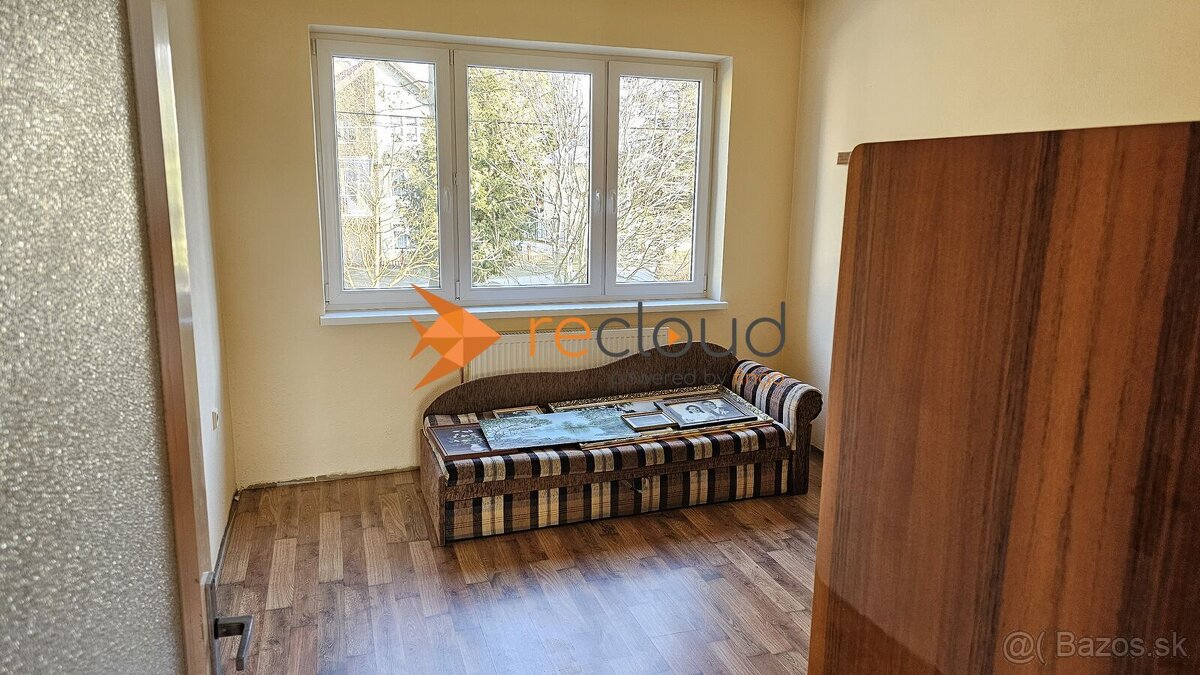 ZNÍŽENÁ CENA Predám 3 izbový byt s veľkou jedálňou a gará - 7