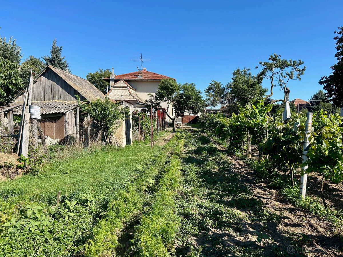 Na predaj čiastočne rekonštruovaný 4-izb. RD s garážou. - 7