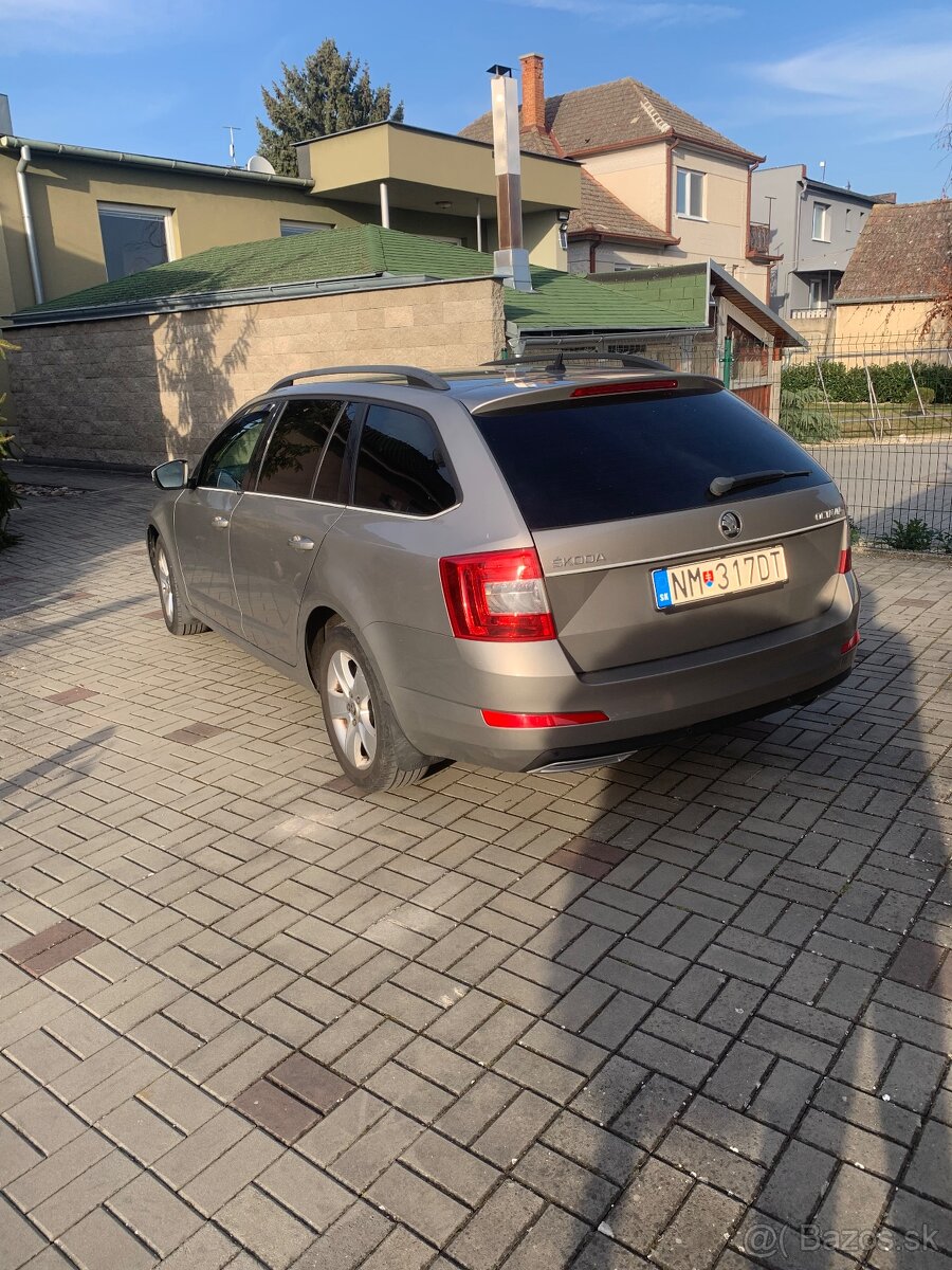 Škoda Octavia combi 2.0 DSG - 7