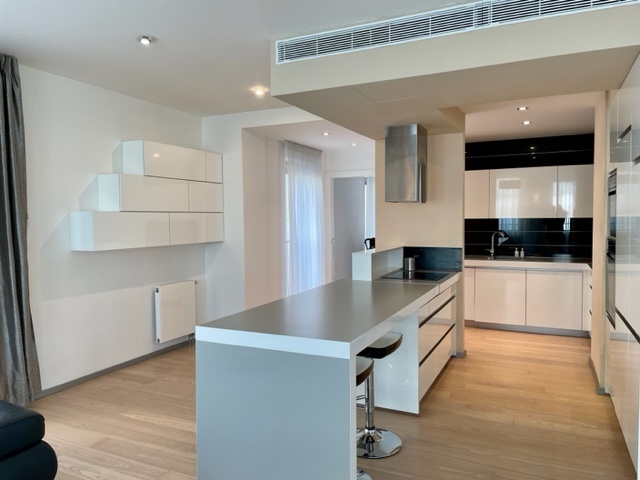 BA I. Luxusný byt s veľkou terasou v EUROVEA - 7