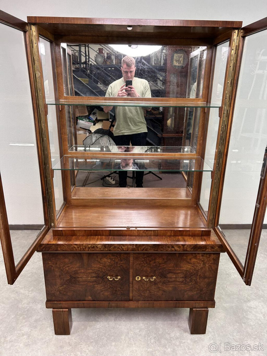 Art deco orechová vitrína 1930 - 7