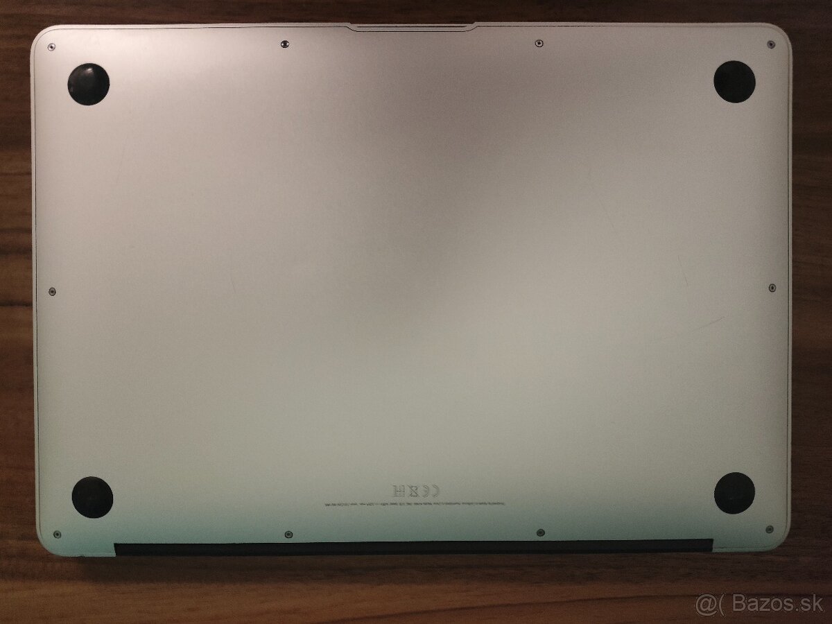 Apple MacBook Air A1466 – i5 / 8GB / 128GB - 7