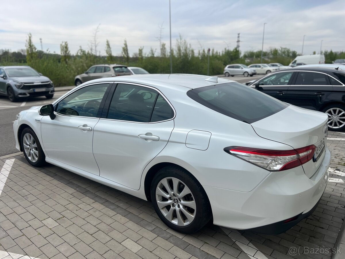 2020 Toyota Camry Hybrid - 7