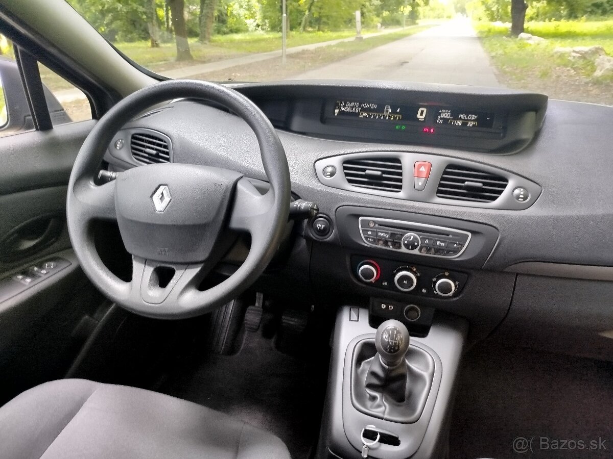 Renault Scénic 1.6 benzín - 7