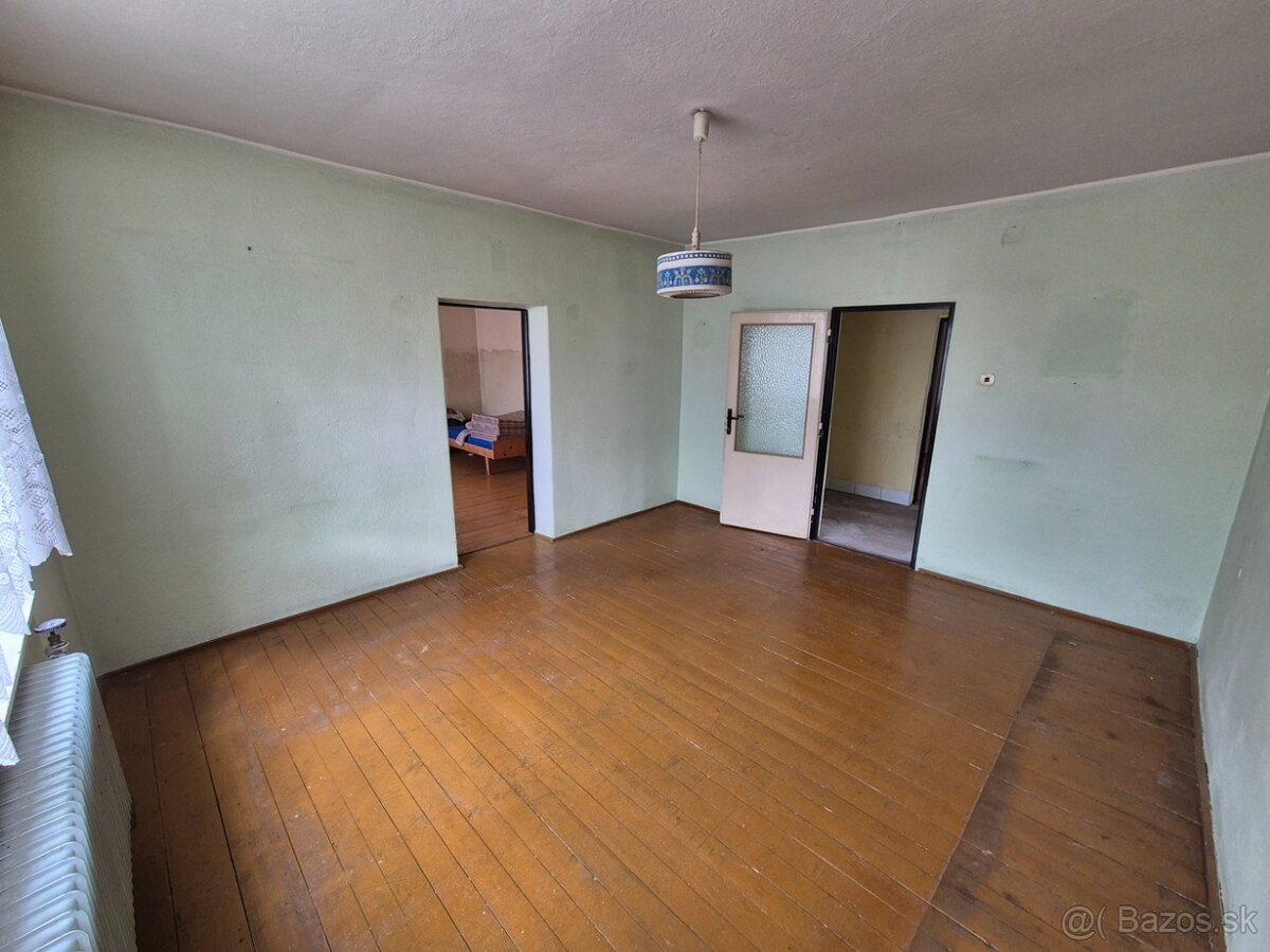 Vyprataný-Rodinný dom v pôvodnom stave /865 m2/ - Rajecké T. - 7