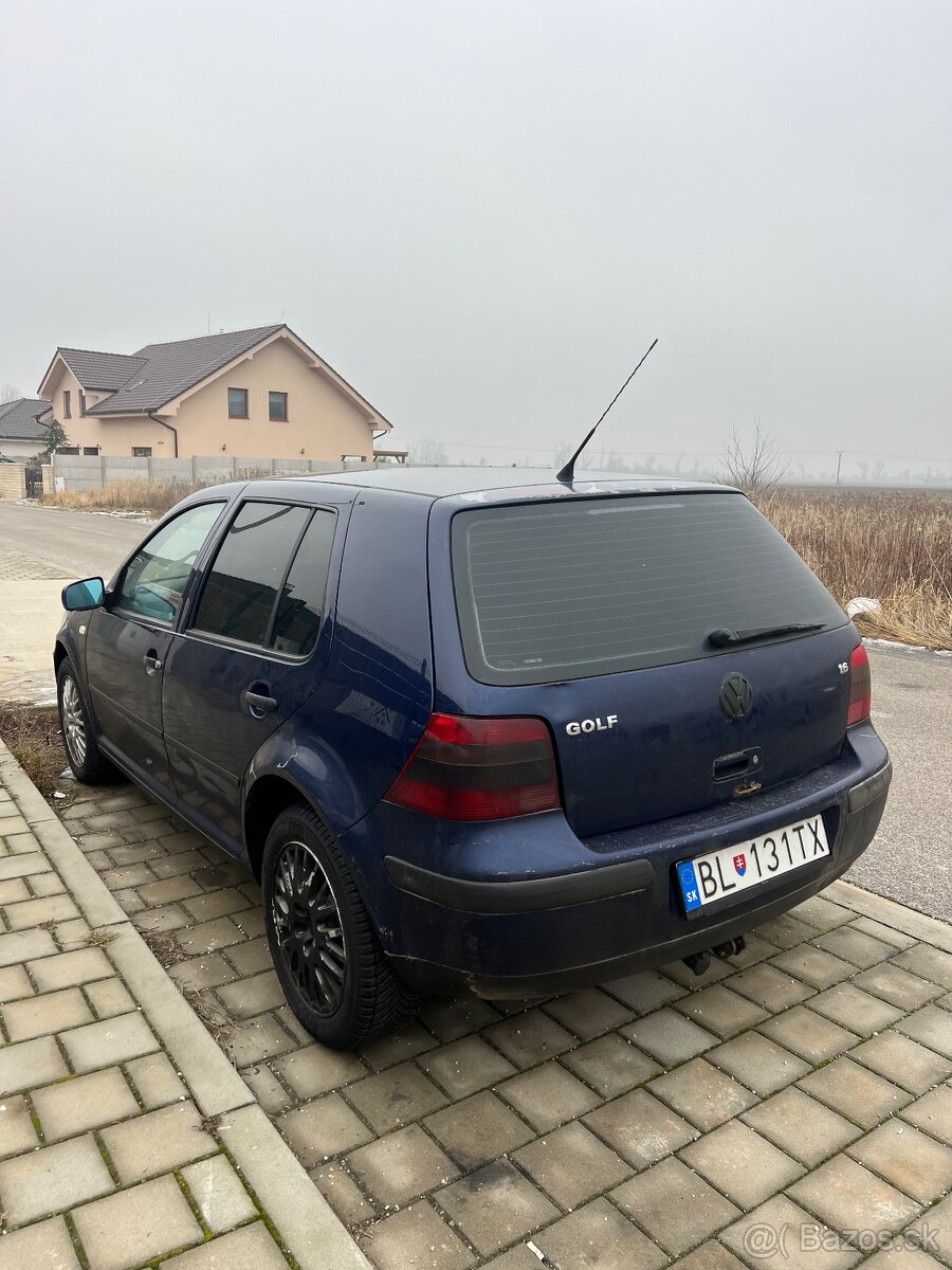 Volkswagen Golf 1.6sr 74kw - 7