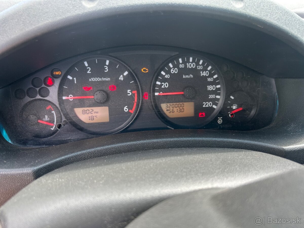 🚙 Nissan Navara 2007 – 2.5 dCi - 7