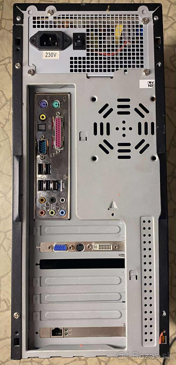 Predám pc retro z Windows xp - 7