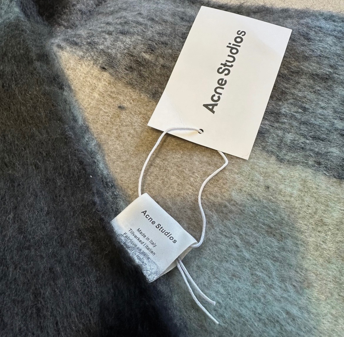 Acne studios šál - 7