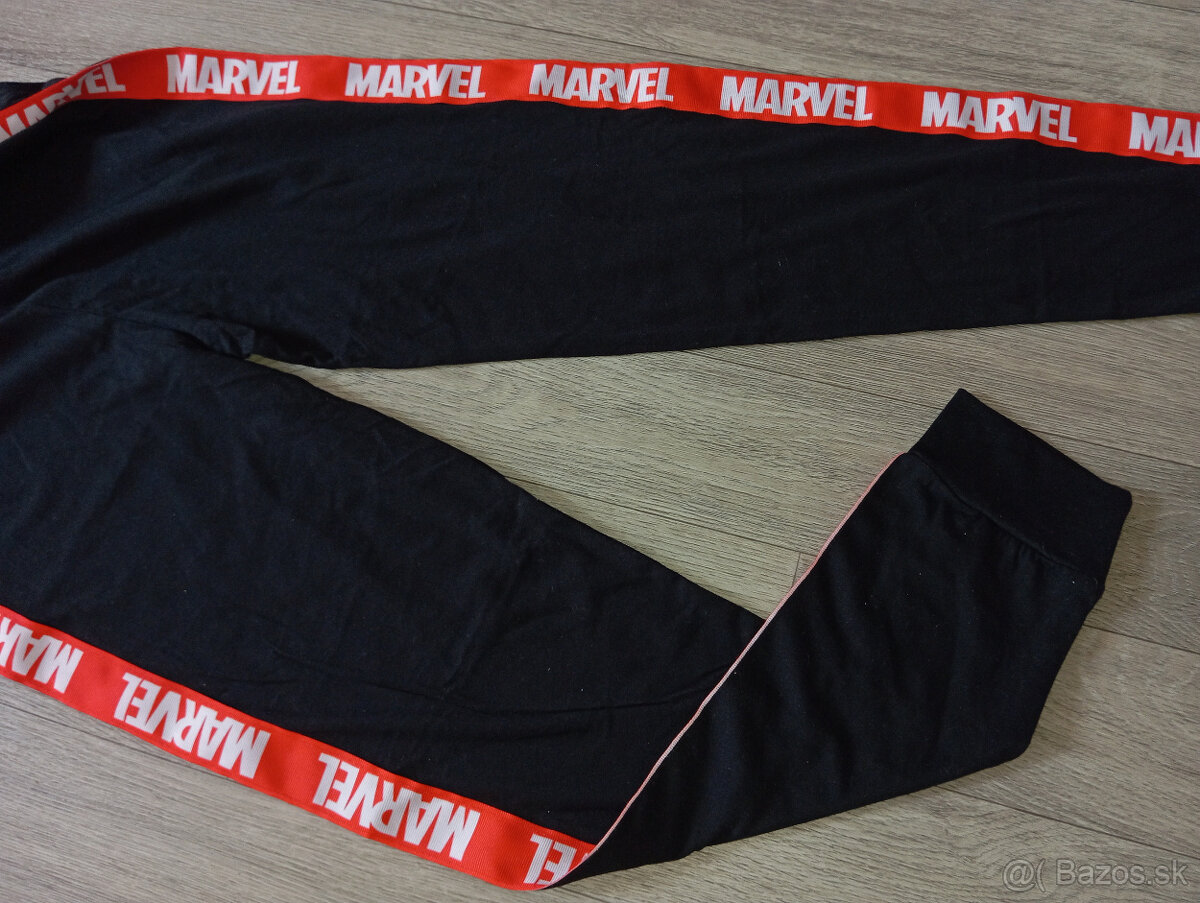 Čierne tepláky a kraťase Marvel 152 - 7