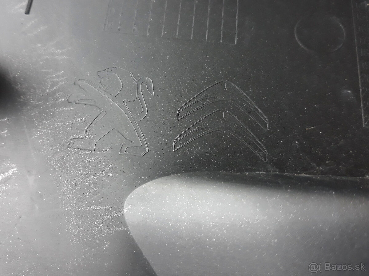 Krytka nárazníku Peugeot & Citroen - 7