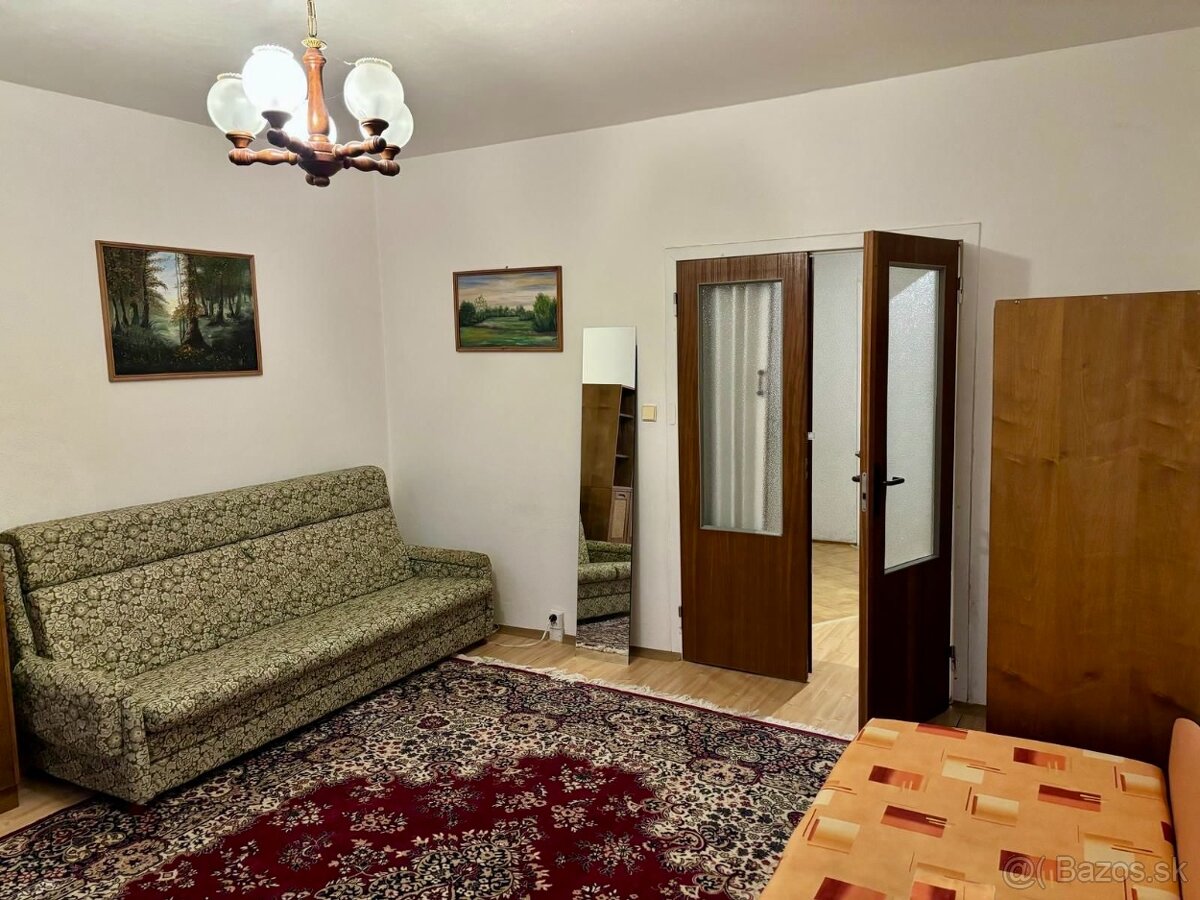 Samostatná izba na prenájom - 7