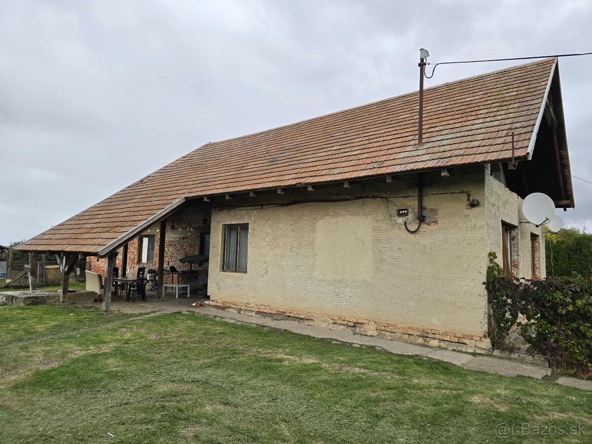 Rodinný dom v malebnej obci Medvecké - 7