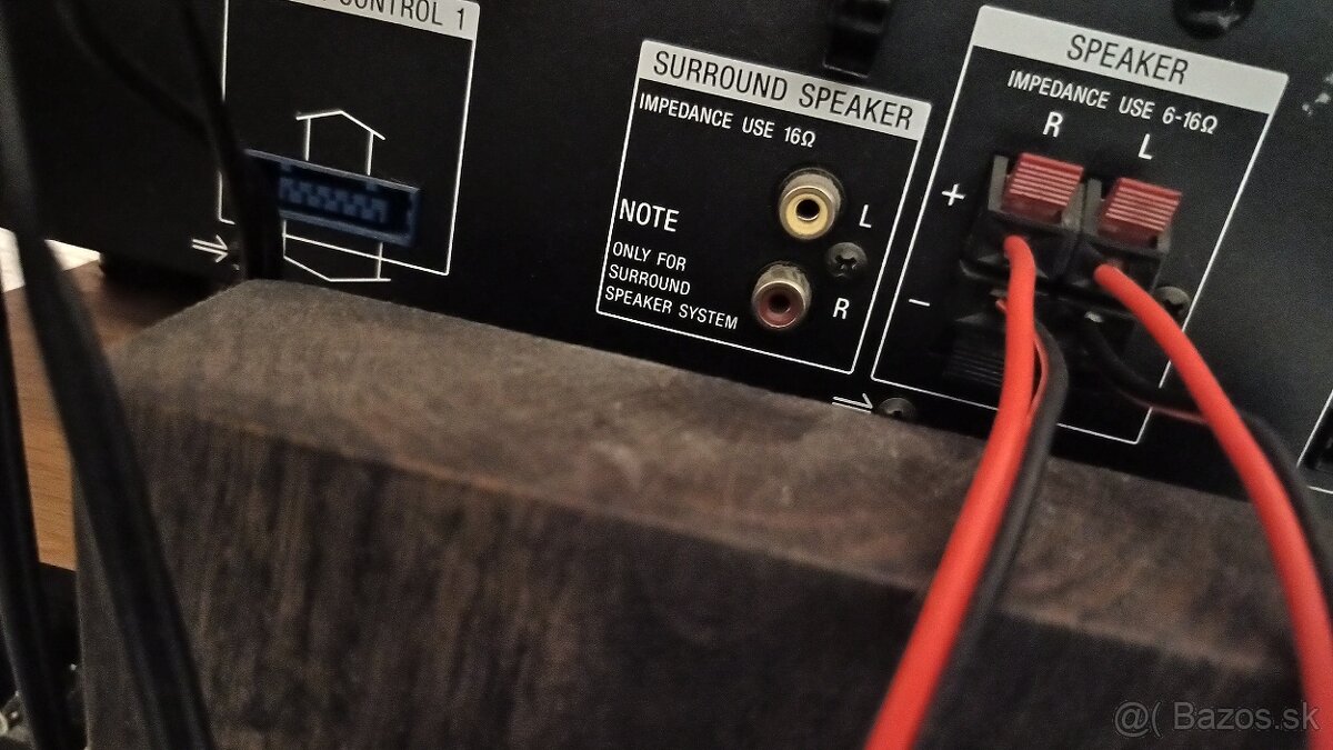 Zosilňovač Sony - 7