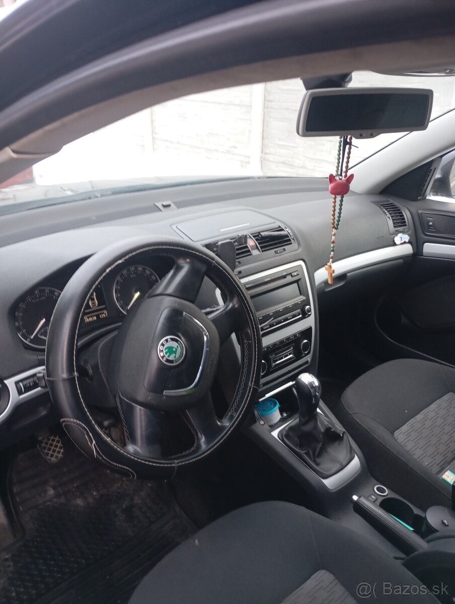 Škoda Octavia 2 fejzlift 2010 1.9 77kw - 7