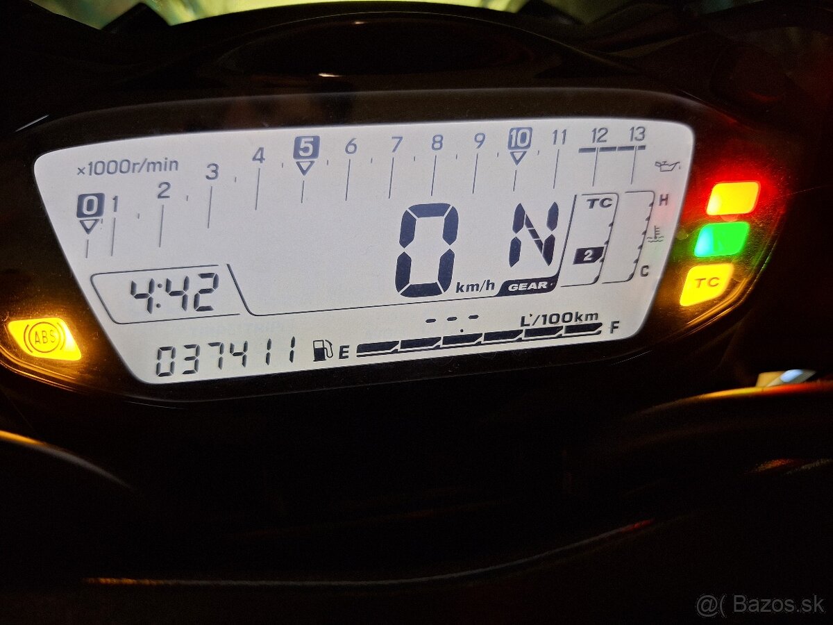 Suzuki gsx-s 750 - 7